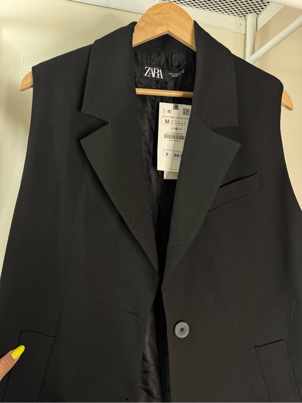 Zara Black Long Sleeveless Blazer - Picture 3 of 3